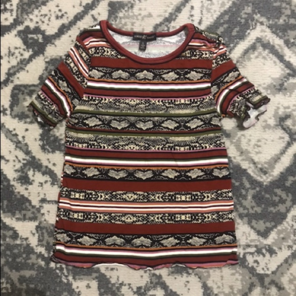 NWT Almost Famous Snake Skin soft top